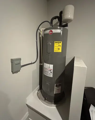 Rheem tank water heater installed in an Austin home
